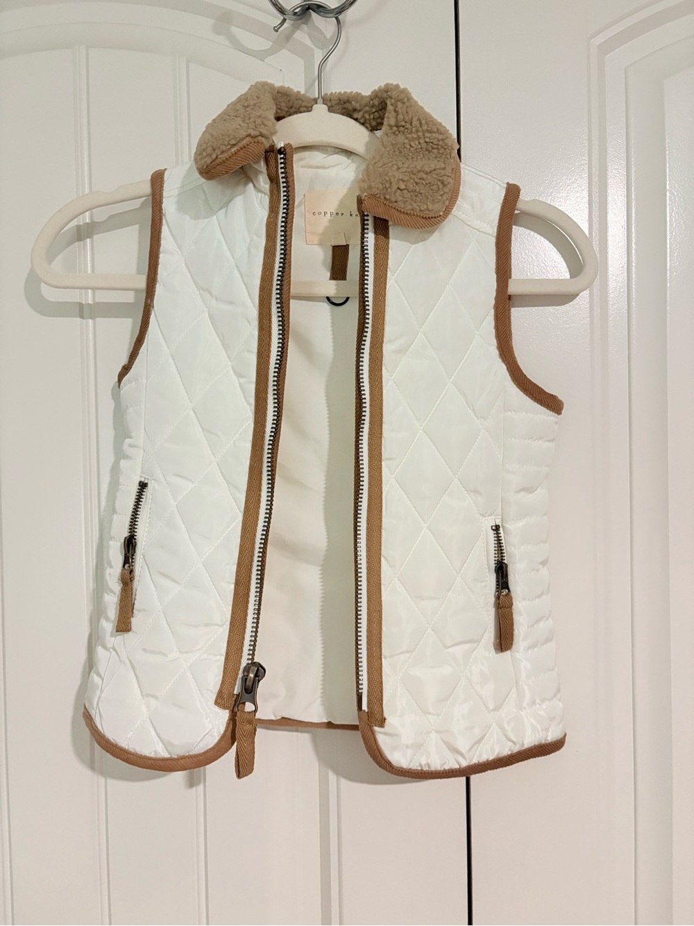Girl’s Copper Key White Quilted Vest with Tan Trim